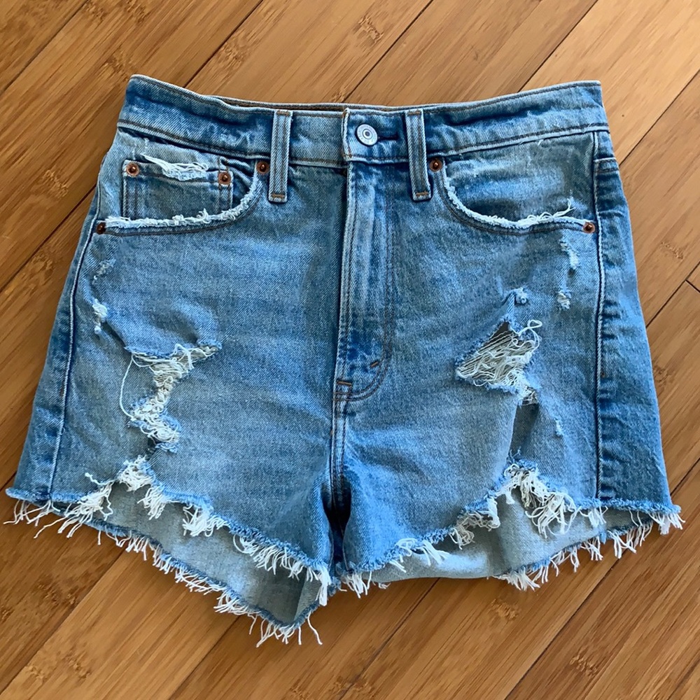 NWT Abercrombie High Rise denim shorts sz2